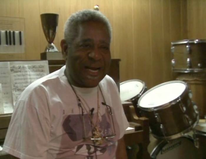 Dizzy Gillespie in conversation with Jacques Muyal